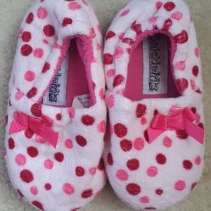 Toddler Baby Girls Polka dot fuzzy slippers sz 6/7